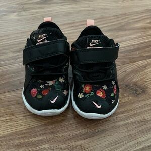 Nike toddler girls Contact 3 black floral